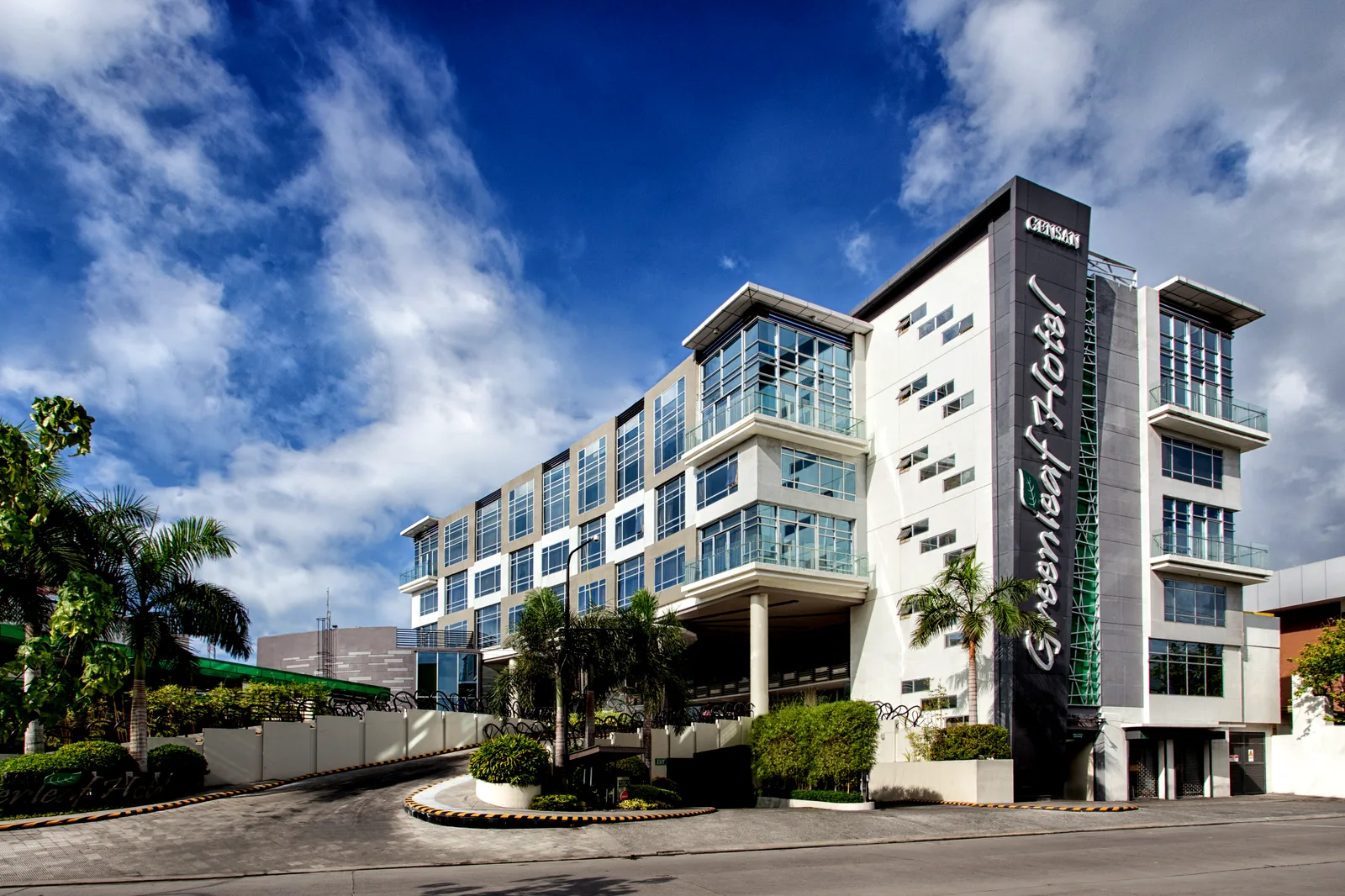 Greenleaf Hotel Gensan exterior