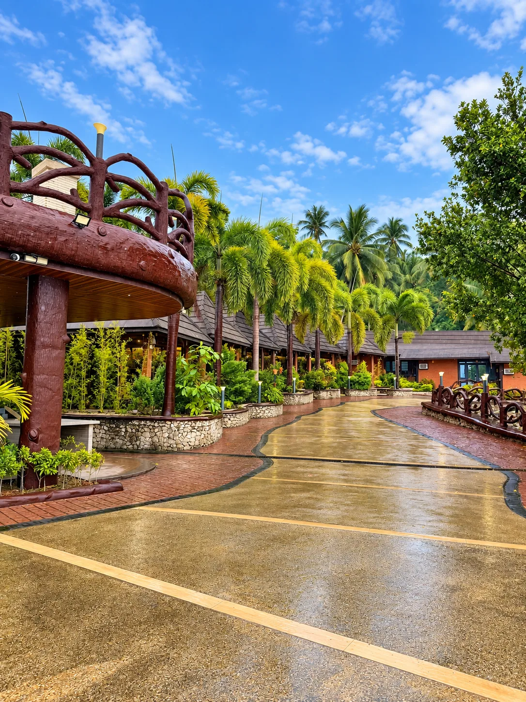 Garden walkway at Seascape View Resort